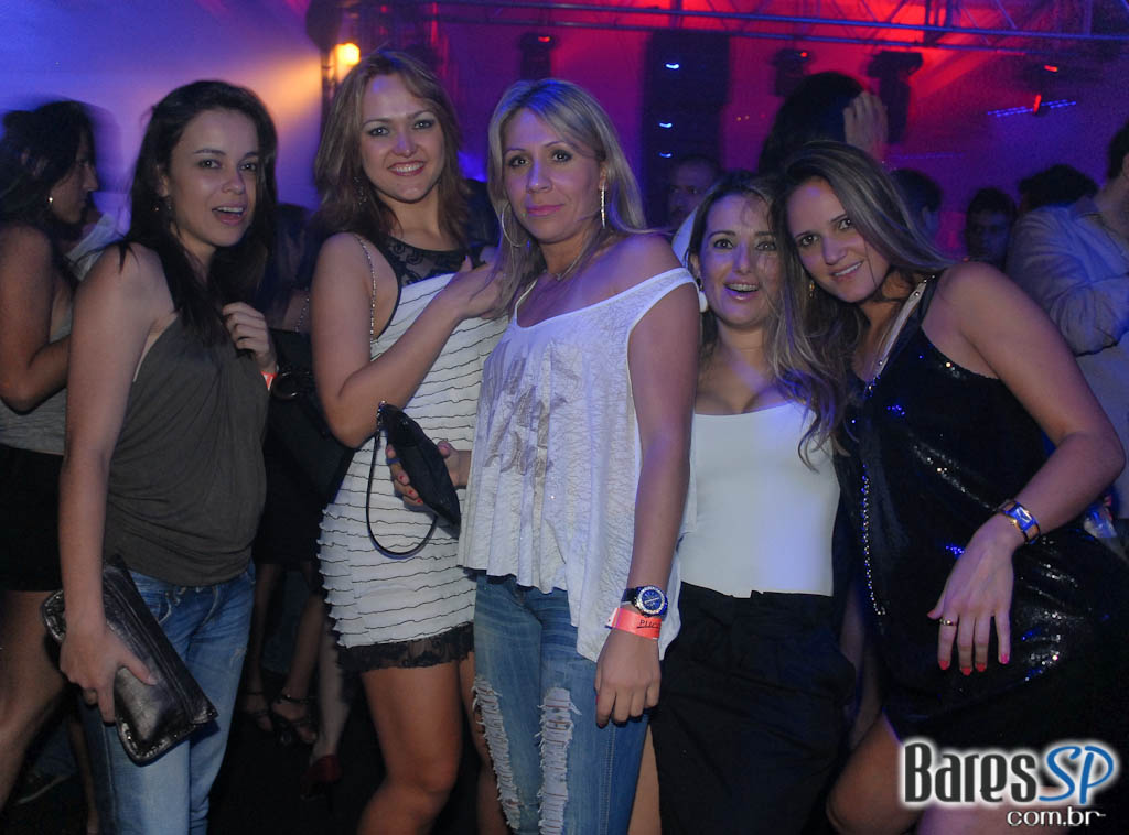 Pucci comemora 11 anos no Terraço Daslu Pucci comemora 11 anos no Terraço Daslu