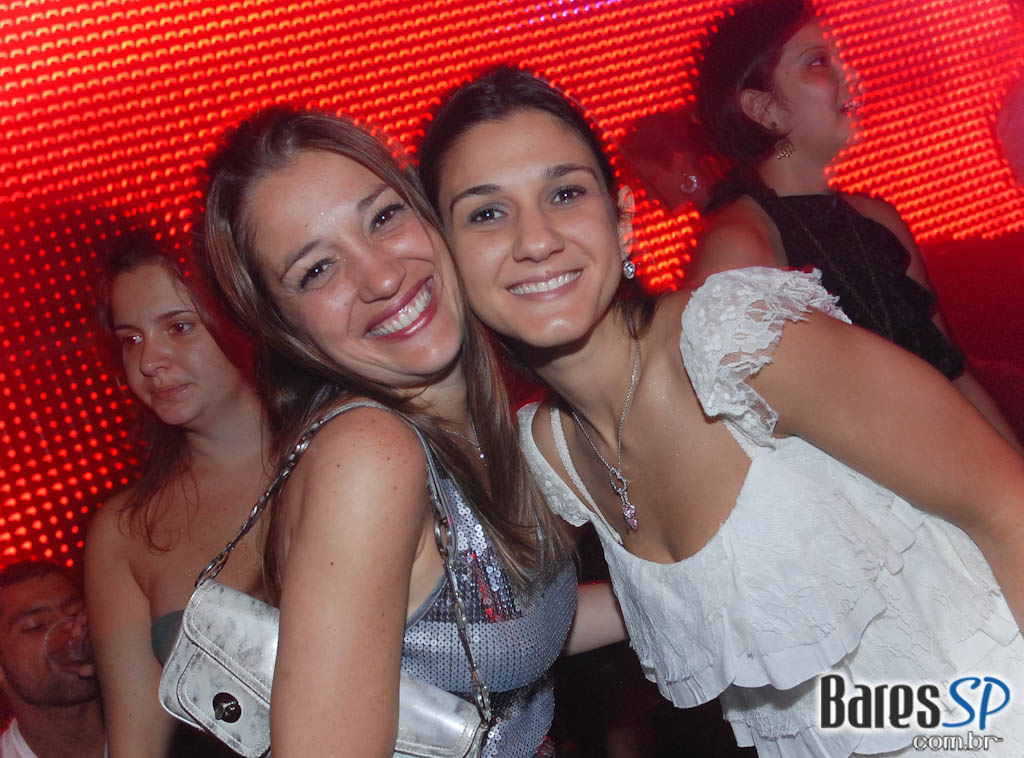 Pucci comemora 11 anos no Terraço Daslu Pucci comemora 11 anos no Terraço Daslu