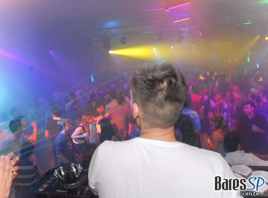 Pucci comemora 11 anos no Terraço Daslu Pucci comemora 11 anos no Terraço Daslu