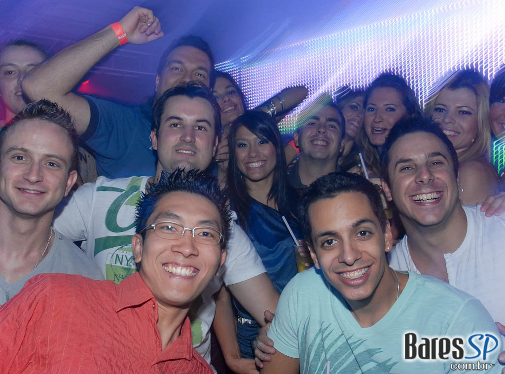 Pucci comemora 11 anos no Terraço Daslu Pucci comemora 11 anos no Terraço Daslu