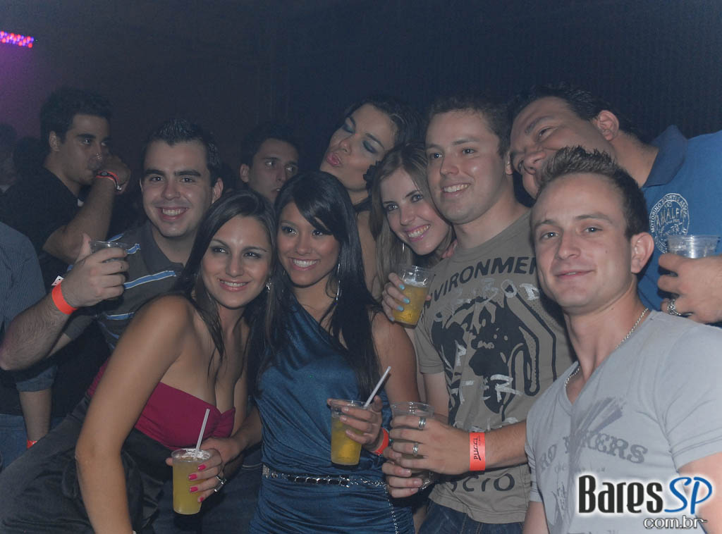 Pucci comemora 11 anos no Terraço Daslu Pucci comemora 11 anos no Terraço Daslu