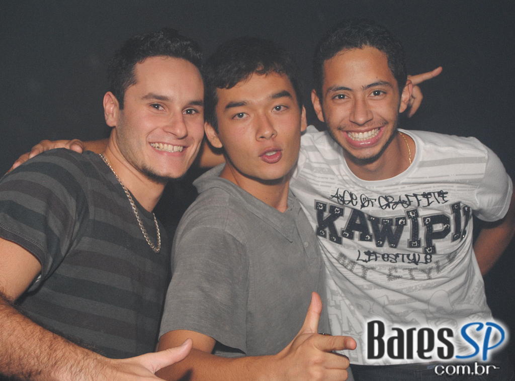 Noite da Brilhantina, Vamos relembrar juntos a época da discoteca e curtir muito nesta noite... Noite da Brilhantina, Vamos relembrar juntos a época da discoteca e curtir muito nesta noite...