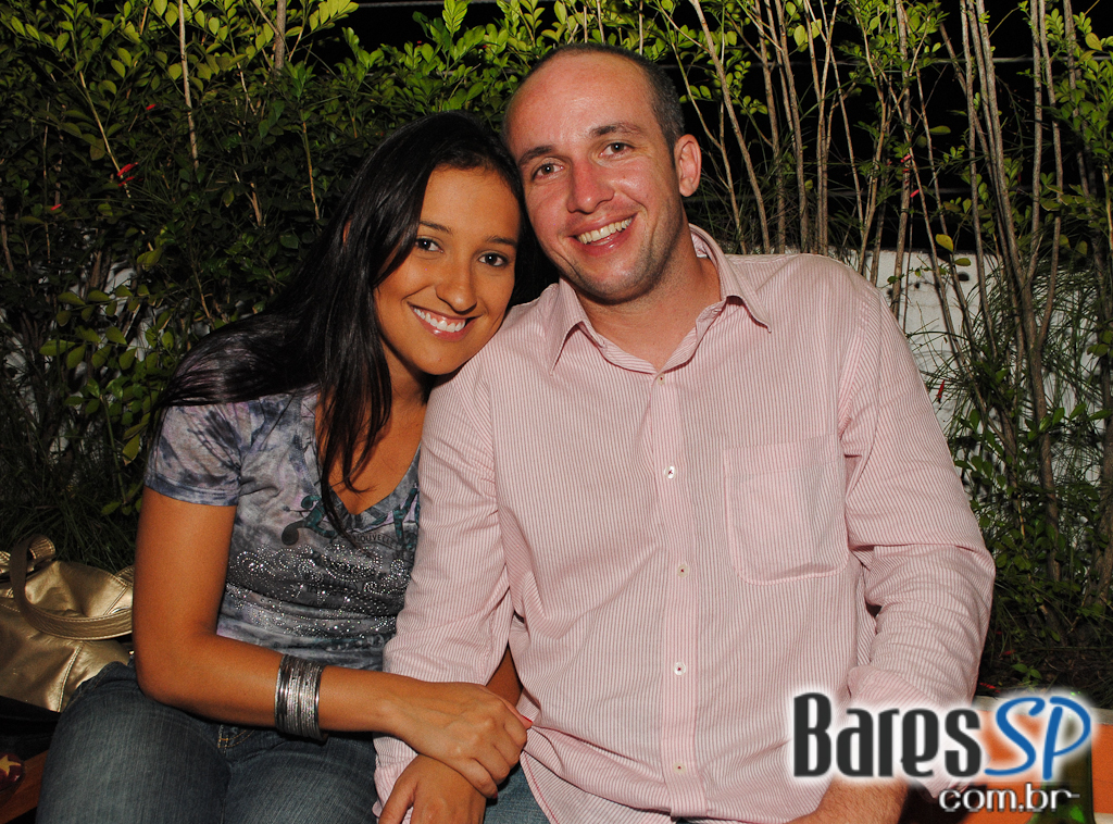 Noite da Brilhantina, Vamos relembrar juntos a época da discoteca e curtir muito nesta noite... Noite da Brilhantina, Vamos relembrar juntos a época da discoteca e curtir muito nesta noite...