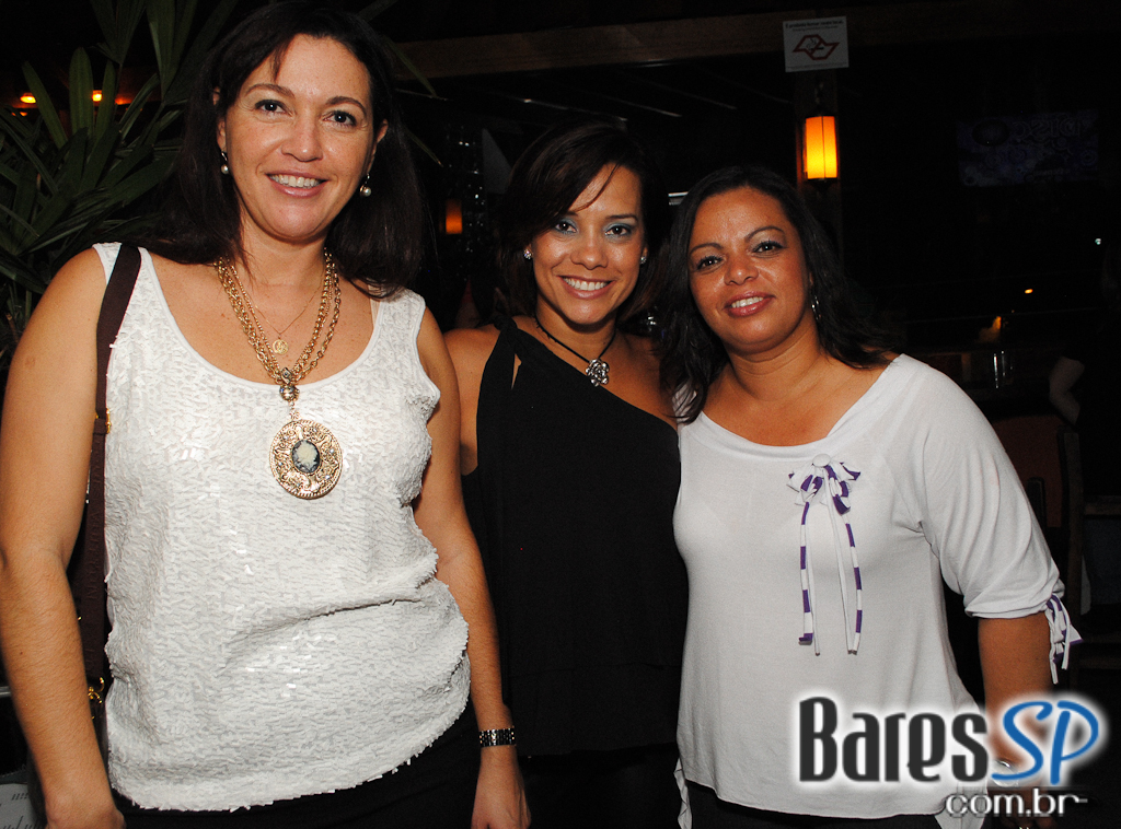 Noite da Brilhantina, Vamos relembrar juntos a época da discoteca e curtir muito nesta noite... Noite da Brilhantina, Vamos relembrar juntos a época da discoteca e curtir muito nesta noite...