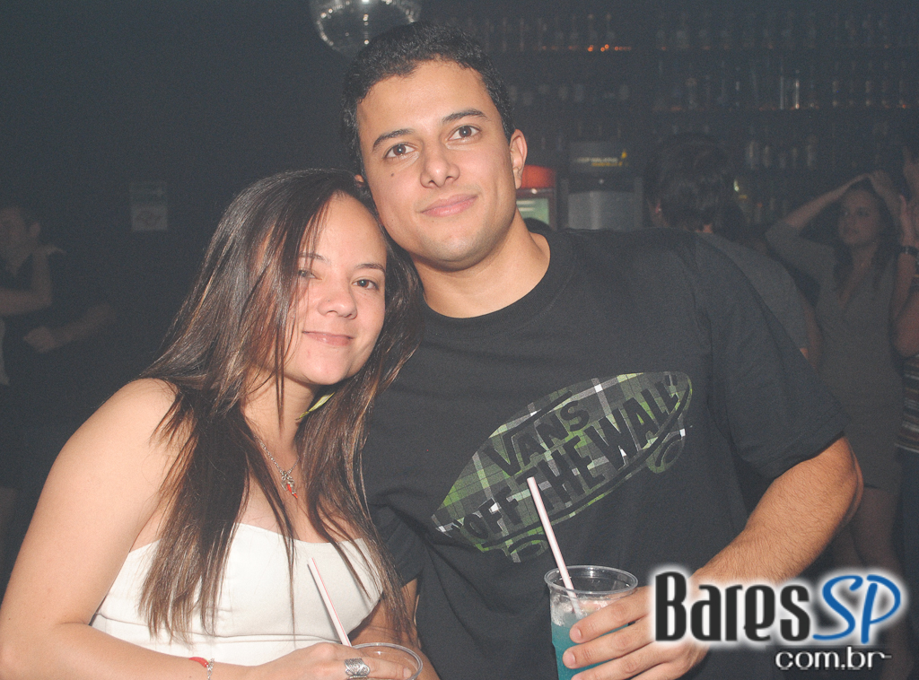 Noite da Brilhantina, Vamos relembrar juntos a época da discoteca e curtir muito nesta noite... Noite da Brilhantina, Vamos relembrar juntos a época da discoteca e curtir muito nesta noite...