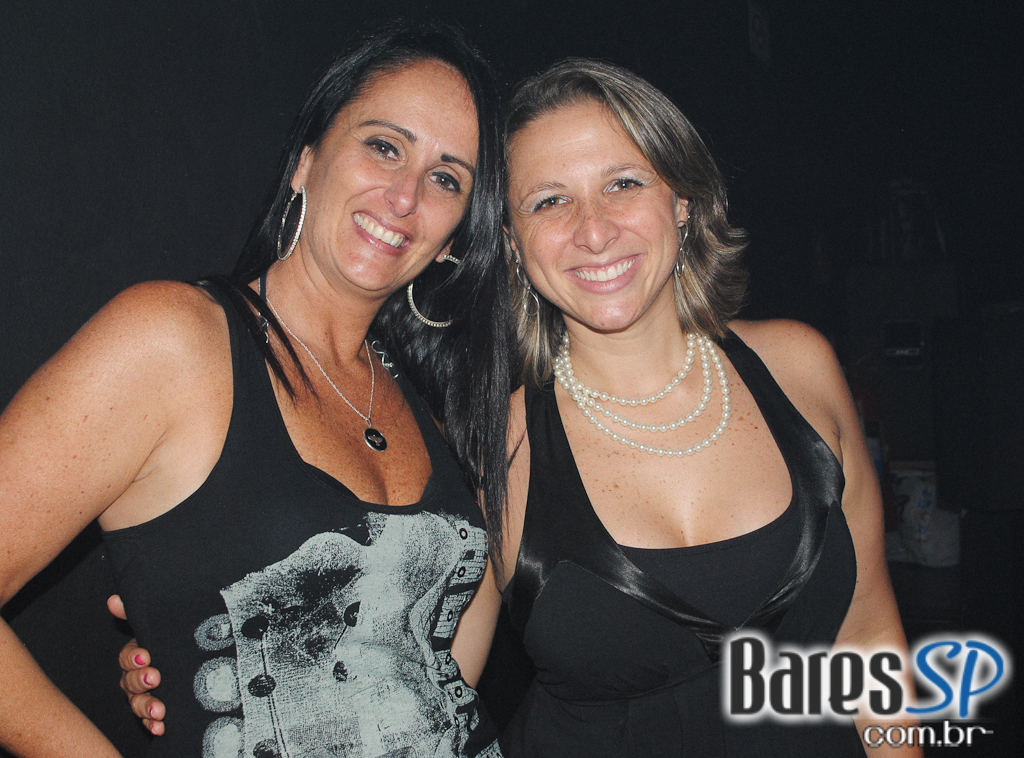 Noite da Brilhantina, Vamos relembrar juntos a época da discoteca e curtir muito nesta noite... Noite da Brilhantina, Vamos relembrar juntos a época da discoteca e curtir muito nesta noite...