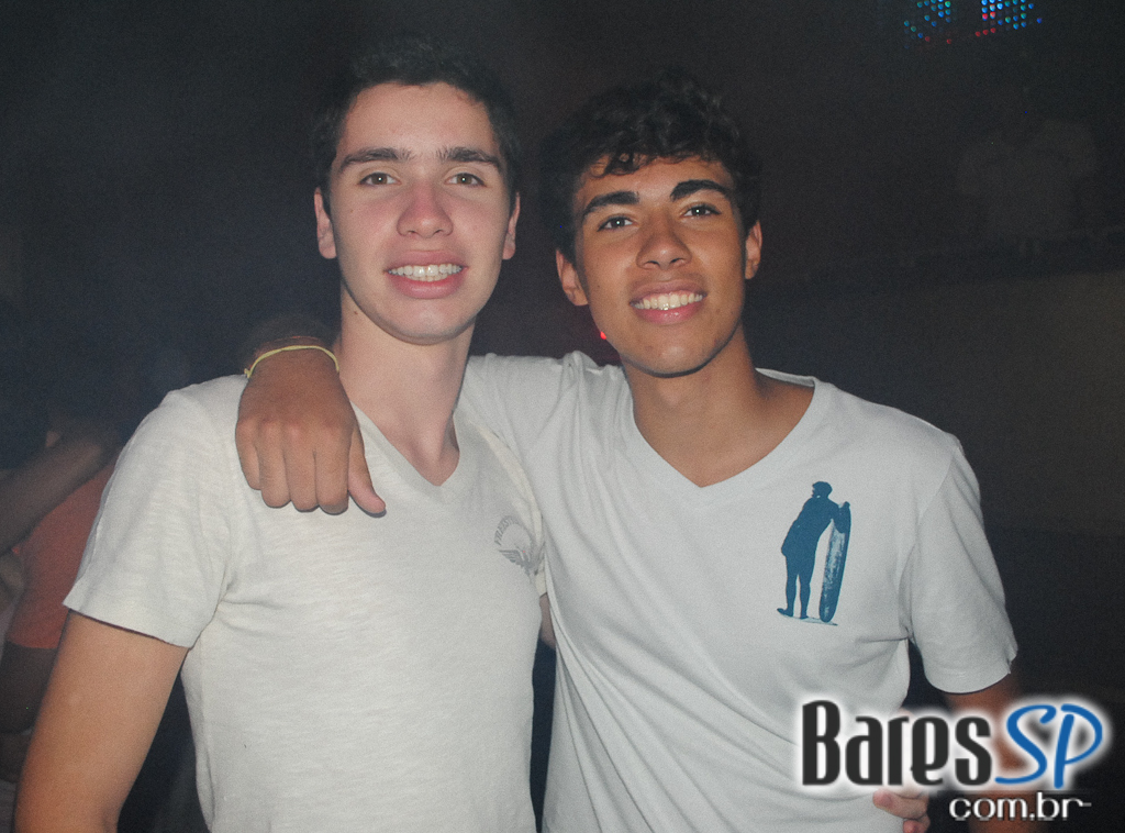 Noite dedicada a House Music no Cabaret Noite dedicada a House Music no Cabaret