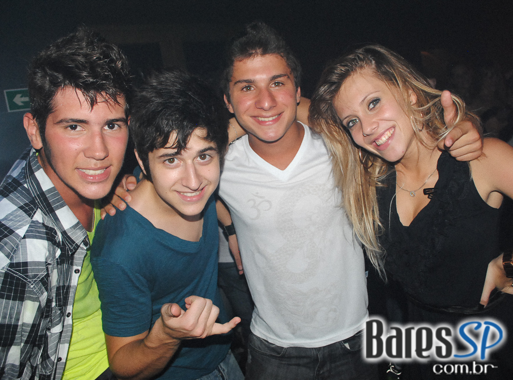 Noite dedicada a House Music no Cabaret Noite dedicada a House Music no Cabaret