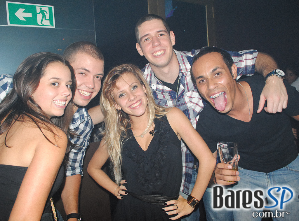 Noite dedicada a House Music no Cabaret Noite dedicada a House Music no Cabaret