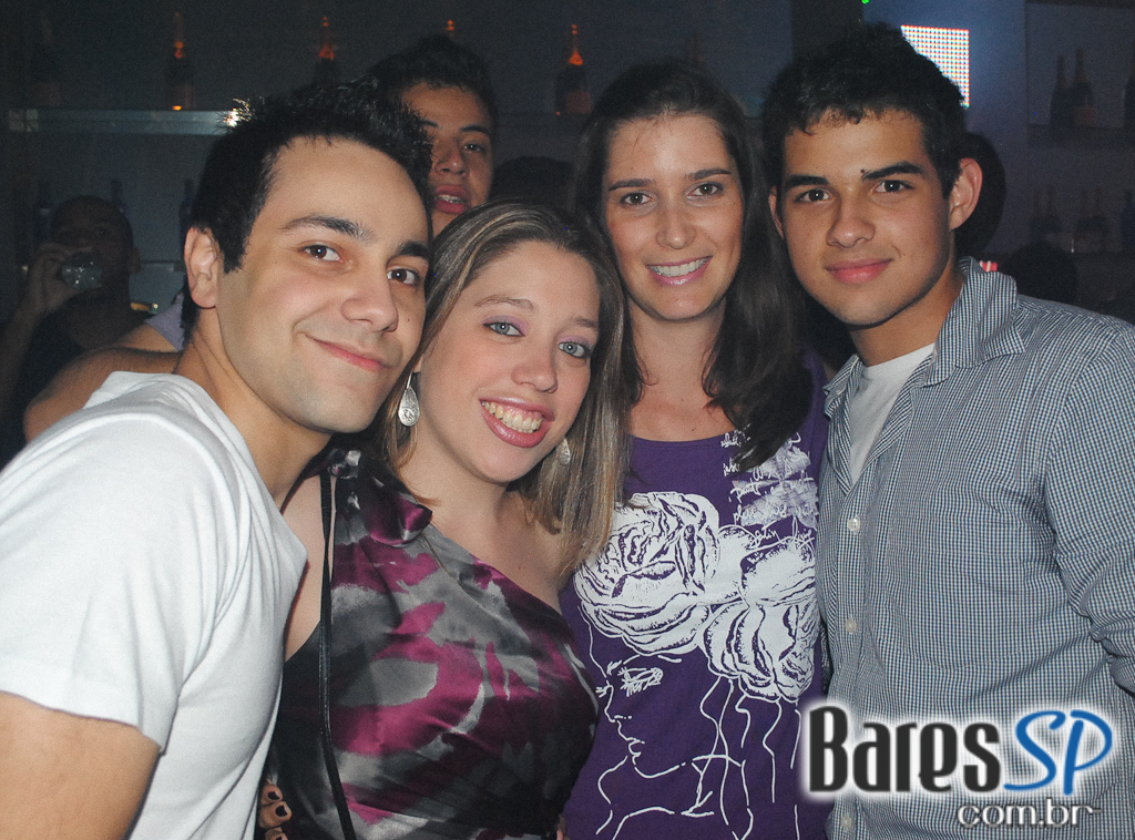 Noite dedicada a House Music no Cabaret Noite dedicada a House Music no Cabaret