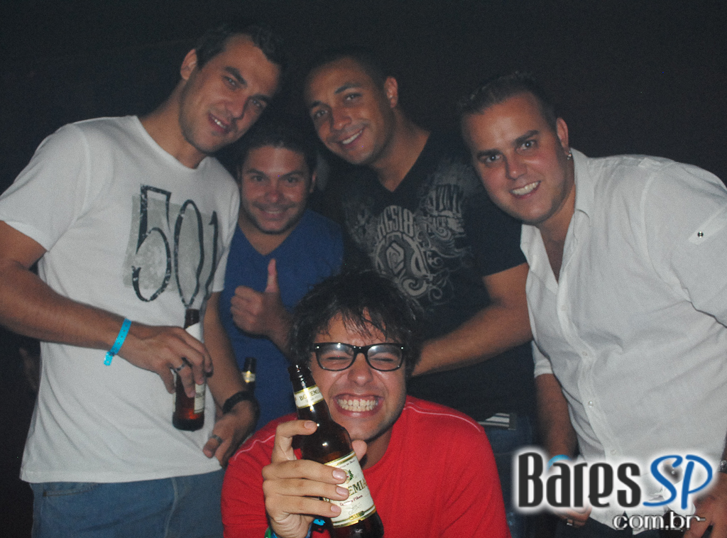 Noite dedicada a House Music no Cabaret Noite dedicada a House Music no Cabaret