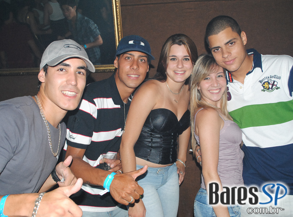 Noite dedicada a House Music no Cabaret Noite dedicada a House Music no Cabaret