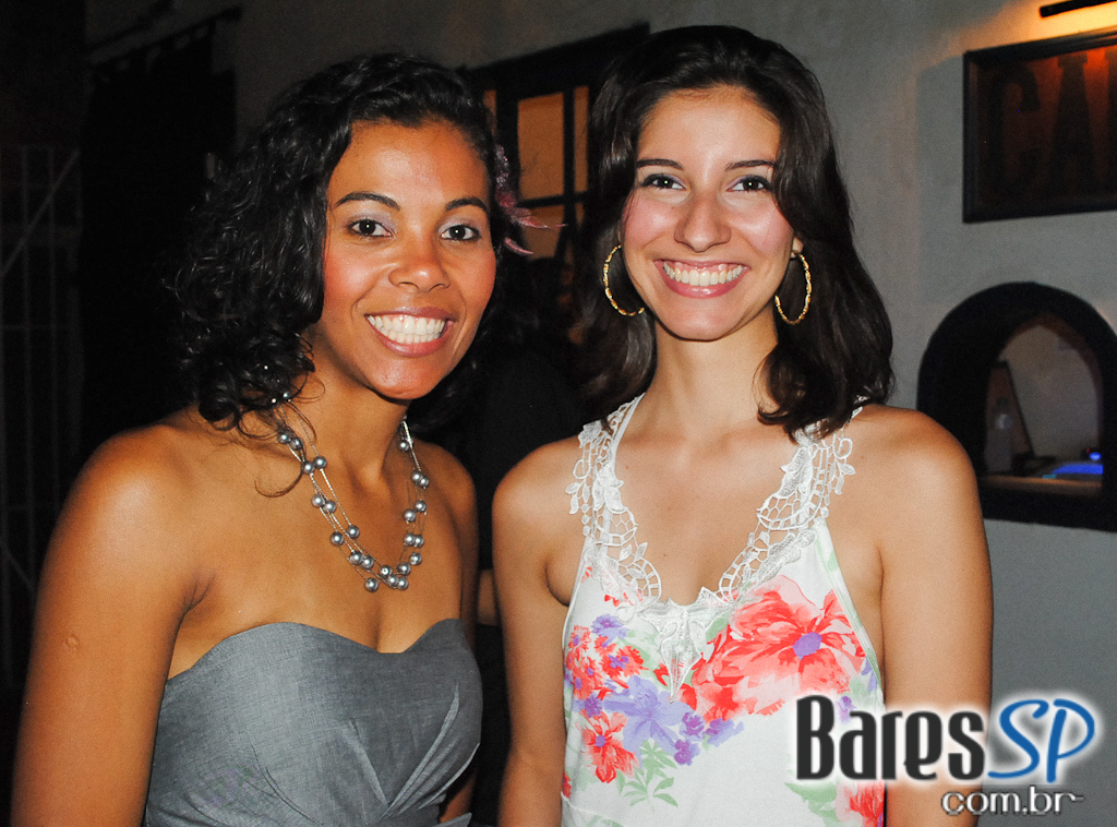 Noite com sucessos do Pop latino no Rey Castro Noite com sucessos do Pop latino no Rey Castro