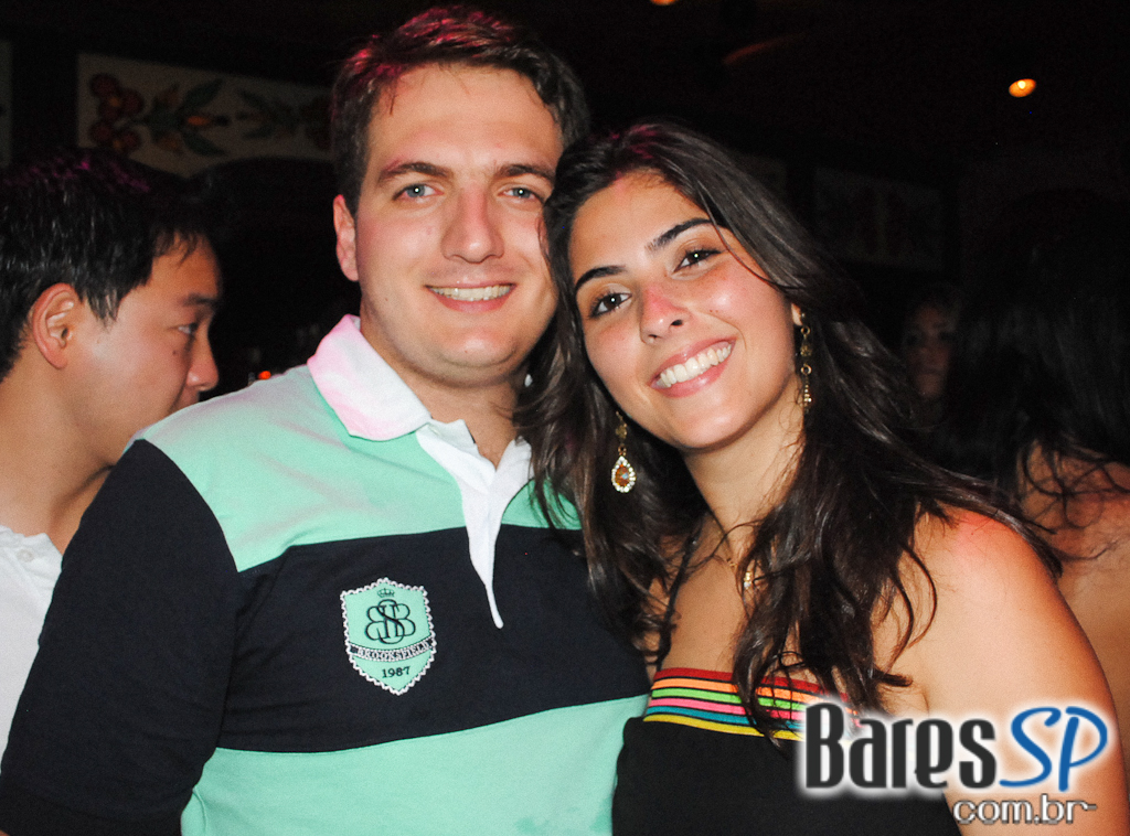 Noite com sucessos do Pop latino no Rey Castro Noite com sucessos do Pop latino no Rey Castro