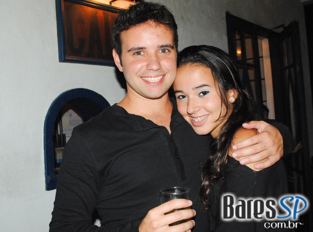 Noite com sucessos do Pop latino no Rey Castro Noite com sucessos do Pop latino no Rey Castro