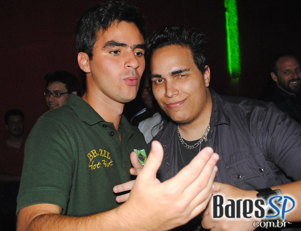 Festa Pop&Wave no Inferno Club agitando o sábado Festa Pop&Wave no Inferno Club agitando o sábado