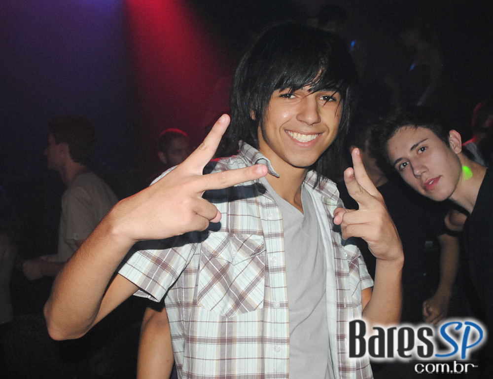 Festa Pop&Wave no Inferno Club agitando o sábado Festa Pop&Wave no Inferno Club agitando o sábado