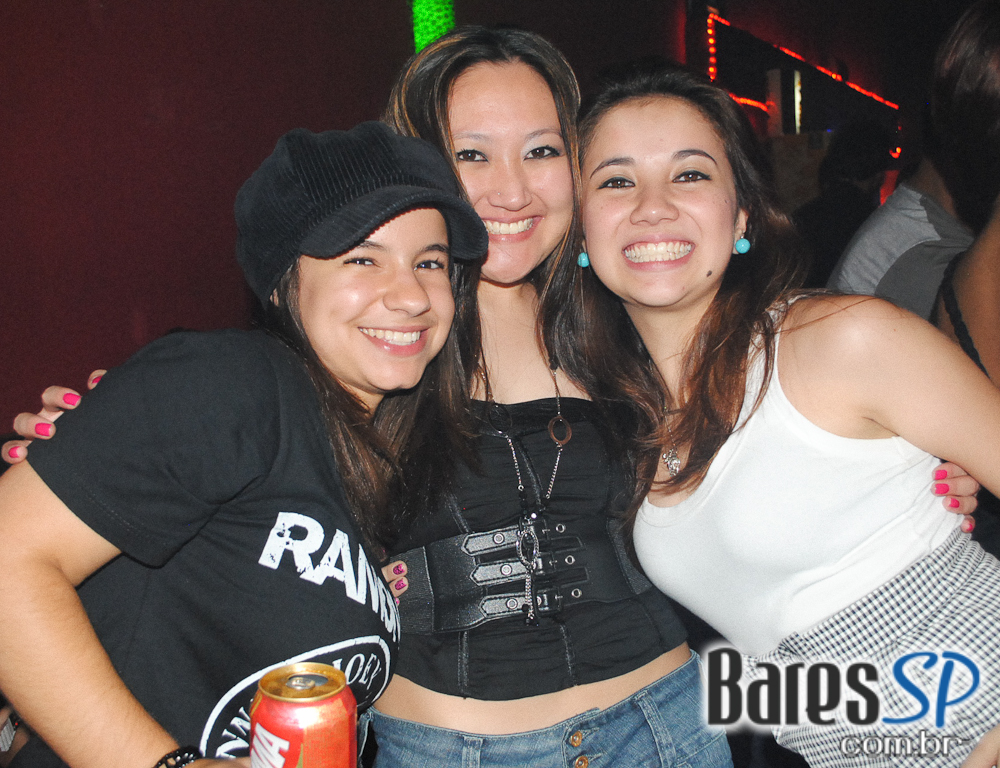 Festa Pop&Wave no Inferno Club agitando o sábado Festa Pop&Wave no Inferno Club agitando o sábado