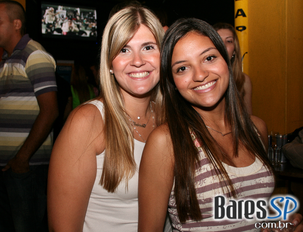 Happy Hour no Liverpool Bar Happy Hour no Liverpool Bar