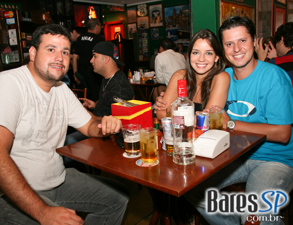 Sexta-feira é dia de pagode no Bar Figueiras Sexta-feira é dia de pagode no Bar Figueiras
