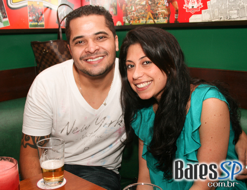 Sexta-feira é dia de pagode no Bar Figueiras Sexta-feira é dia de pagode no Bar Figueiras