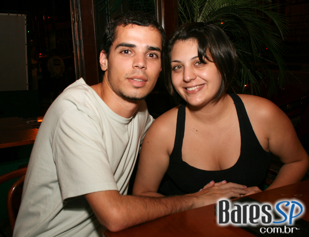 Sexta-feira é dia de pagode no Bar Figueiras Sexta-feira é dia de pagode no Bar Figueiras