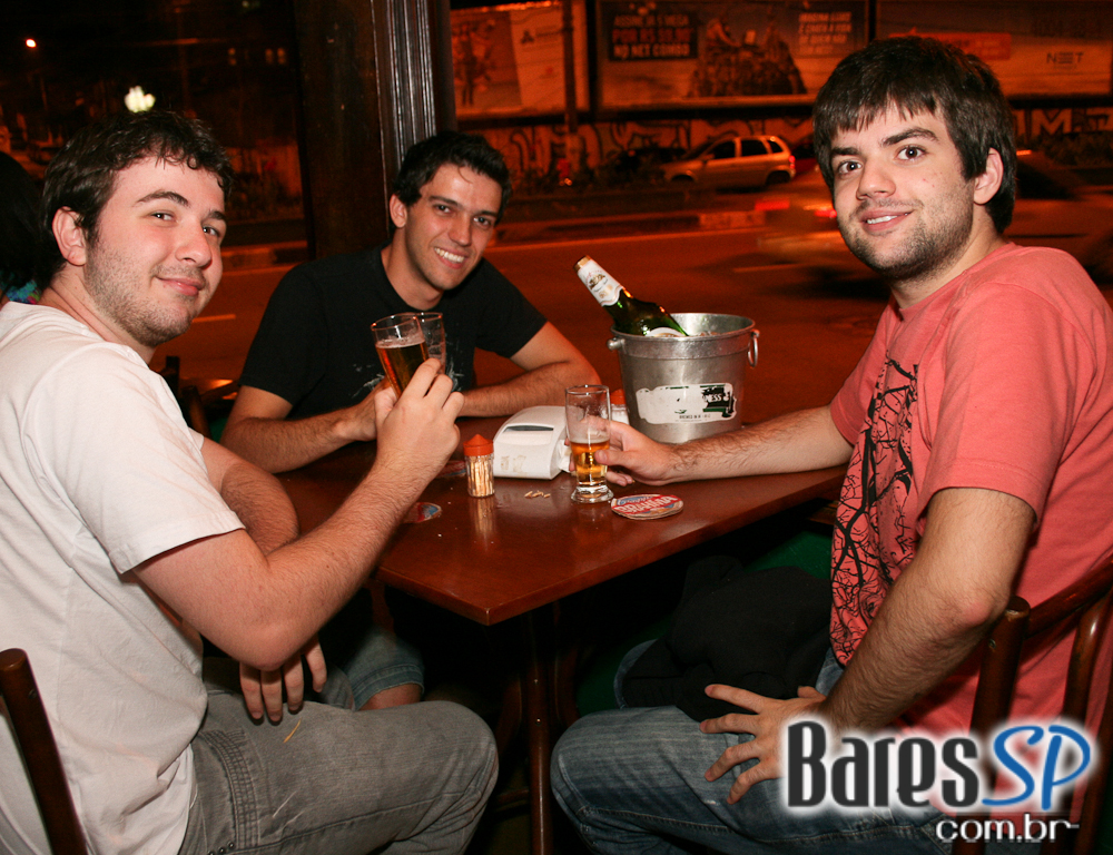 Sexta-feira é dia de pagode no Bar Figueiras Sexta-feira é dia de pagode no Bar Figueiras