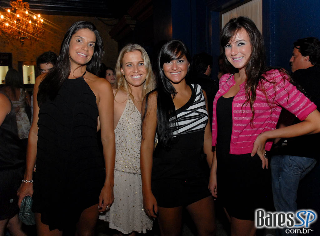 Buddha-Bar oferece novos drinks especiais para o verão Buddha-Bar oferece novos drinks especiais para o verão