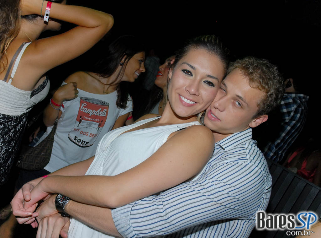 D-Edge Moving nesta quinta com gringos em dose tripla D-Edge Moving nesta quinta com gringos em dose tripla