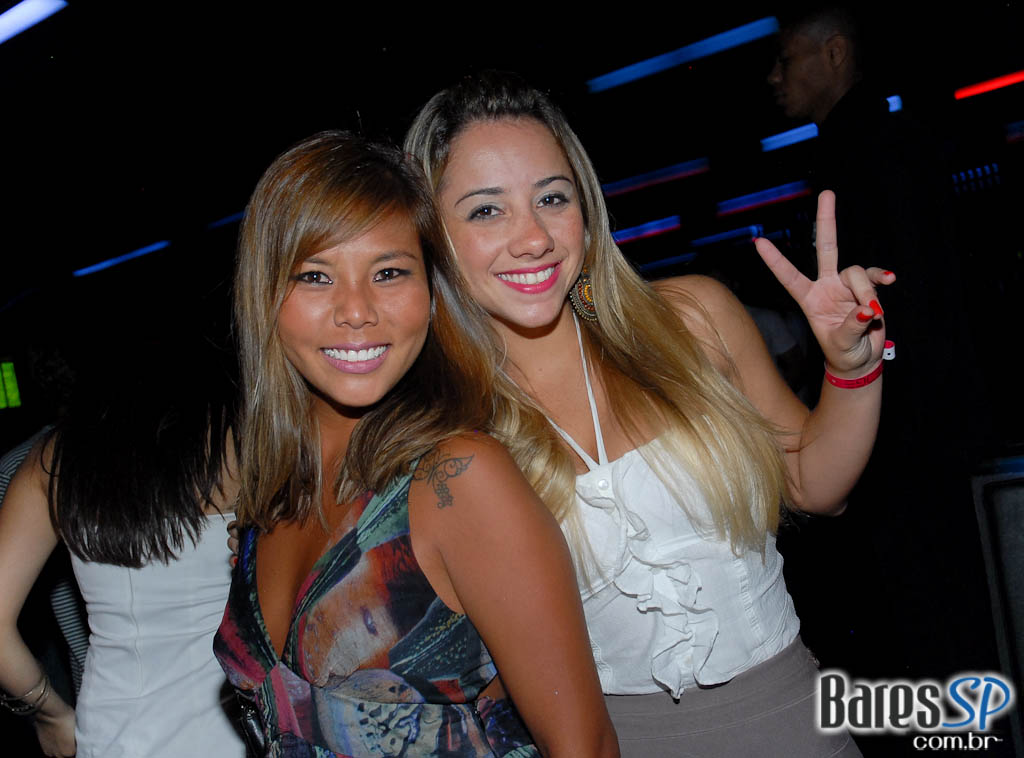 D-Edge Moving nesta quinta com gringos em dose tripla D-Edge Moving nesta quinta com gringos em dose tripla