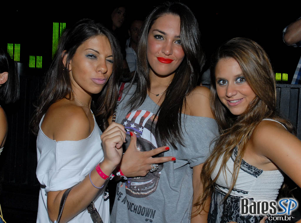 D-Edge Moving nesta quinta com gringos em dose tripla D-Edge Moving nesta quinta com gringos em dose tripla