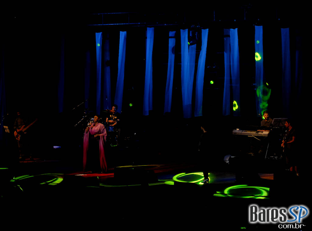 Isabella Taviani mostra repertório do novo álbum no Credicard Hall Isabella Taviani mostra repertório do novo álbum no Credicard Hall