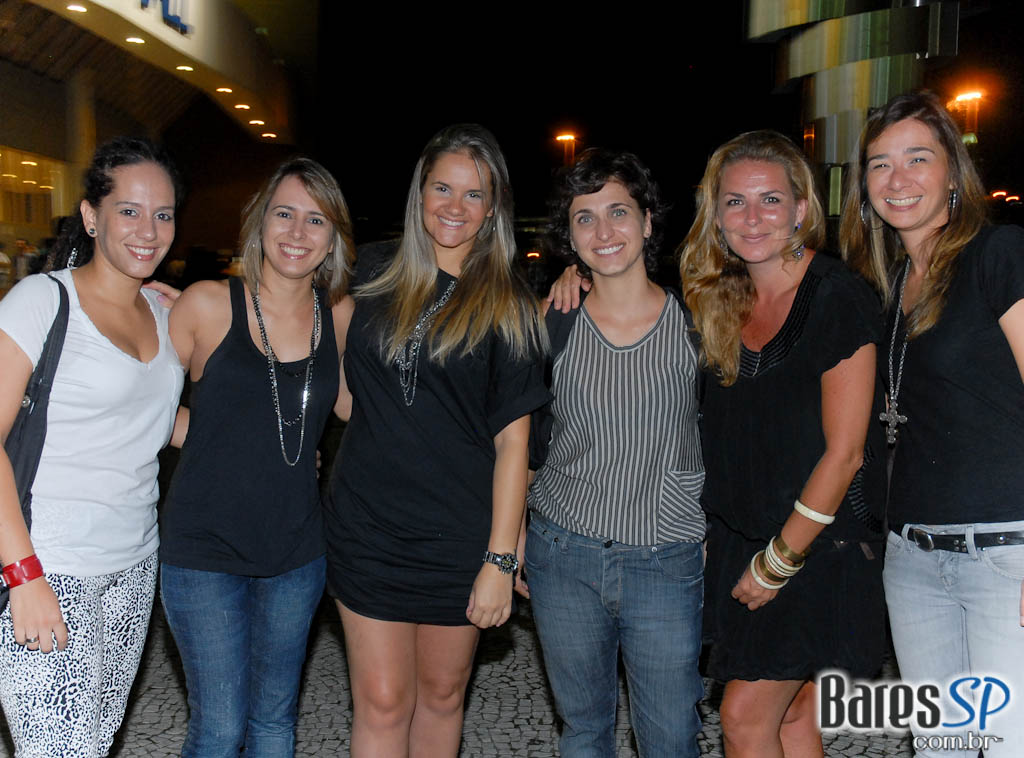 Isabella Taviani mostra repertório do novo álbum no Credicard Hall Isabella Taviani mostra repertório do novo álbum no Credicard Hall