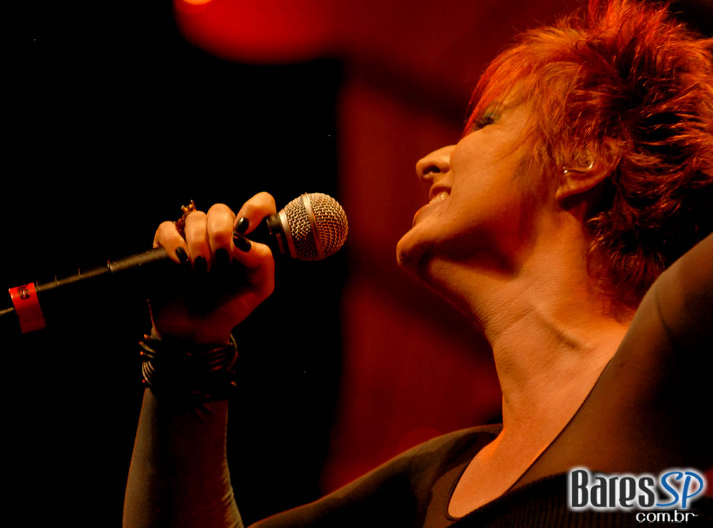 Isabella Taviani mostra repertório do novo álbum no Credicard Hall Isabella Taviani mostra repertório do novo álbum no Credicard Hall