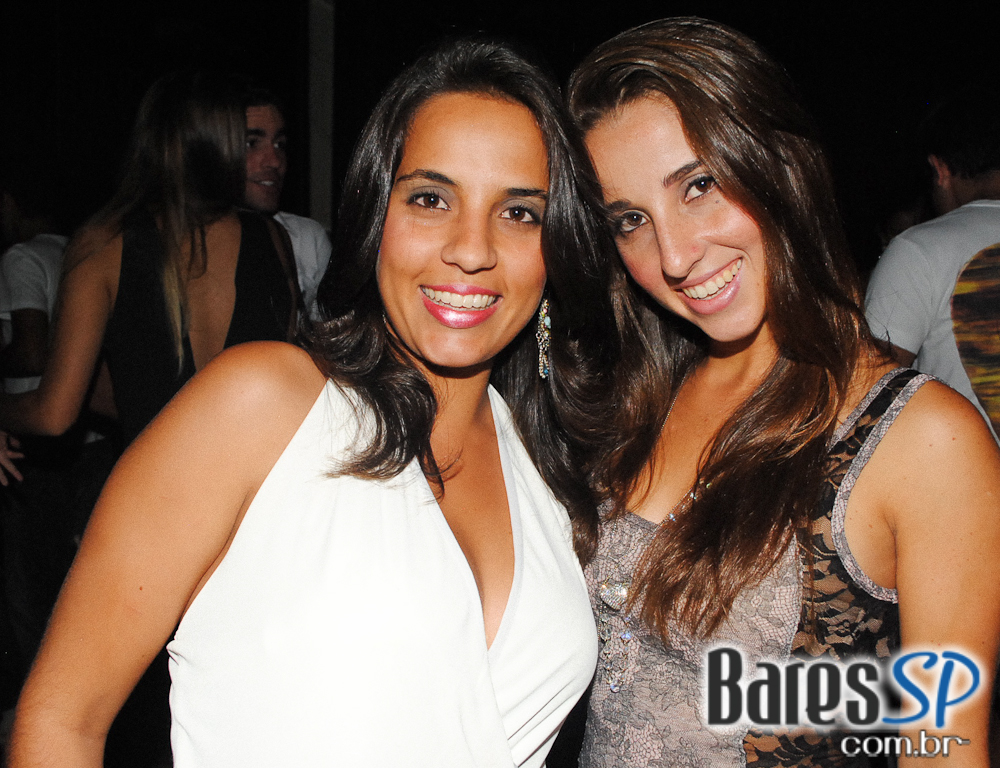 Café de La Musique agita a noite com as últimas novidades das pistas Café de La Musique agita a noite com as últimas novidades das pistas