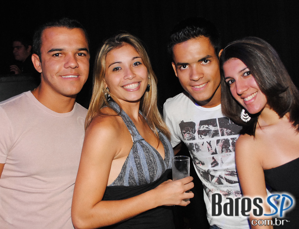 Café de La Musique agita a noite com as últimas novidades das pistas Café de La Musique agita a noite com as últimas novidades das pistas