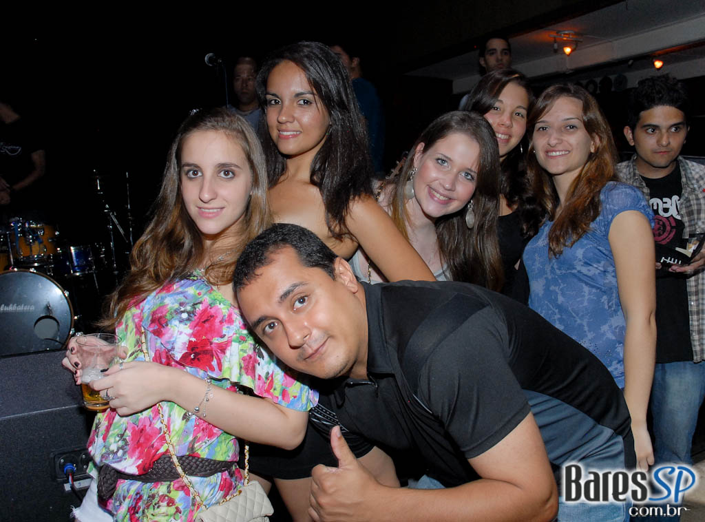 Tarde de Feijoada e Pagode e Noite com Sertanejo e Dj Rodrigo Ferro no Maevva Tarde de Feijoada e Pagode e Noite com Sertanejo e Dj Rodrigo Ferro no Maevva