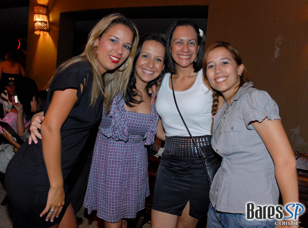 Tarde de Feijoada e Pagode e Noite com Sertanejo e Dj Rodrigo Ferro no Maevva Tarde de Feijoada e Pagode e Noite com Sertanejo e Dj Rodrigo Ferro no Maevva