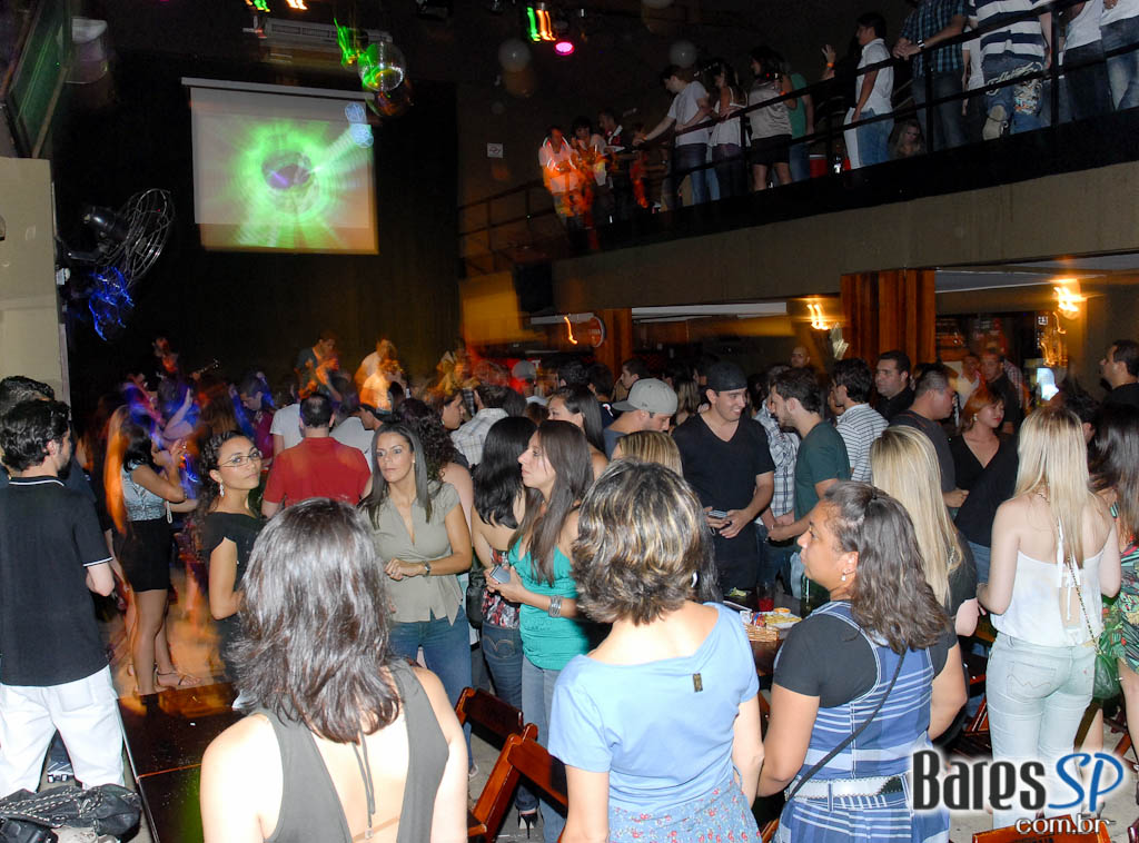Tarde de Feijoada e Pagode e Noite com Sertanejo e Dj Rodrigo Ferro no Maevva Tarde de Feijoada e Pagode e Noite com Sertanejo e Dj Rodrigo Ferro no Maevva