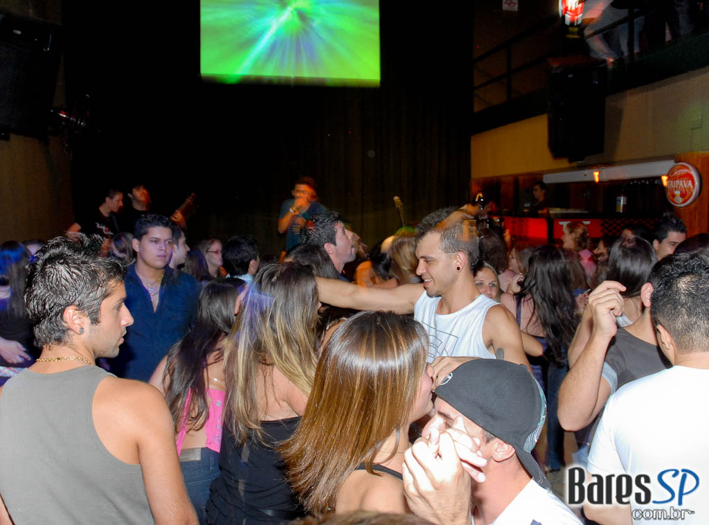 Tarde de Feijoada e Pagode e Noite com Sertanejo e Dj Rodrigo Ferro no Maevva Tarde de Feijoada e Pagode e Noite com Sertanejo e Dj Rodrigo Ferro no Maevva