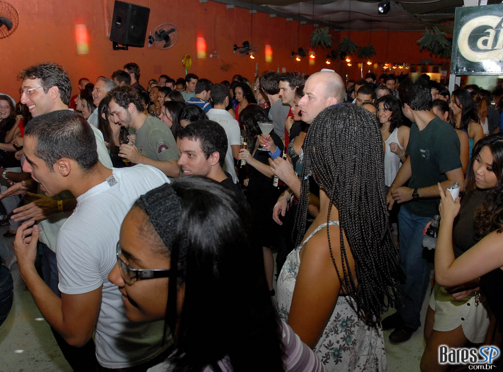 KELLY MOORE E BANDA, DJ RENNÊ E PROF. ZÉ MARIO KELLY MOORE E BANDA, DJ RENNÊ E PROF. ZÉ MARIO