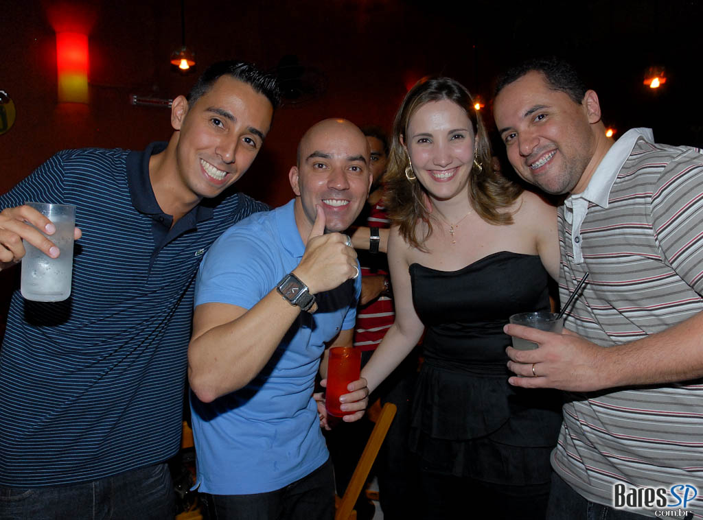 KELLY MOORE E BANDA, DJ RENNÊ E PROF. ZÉ MARIO KELLY MOORE E BANDA, DJ RENNÊ E PROF. ZÉ MARIO