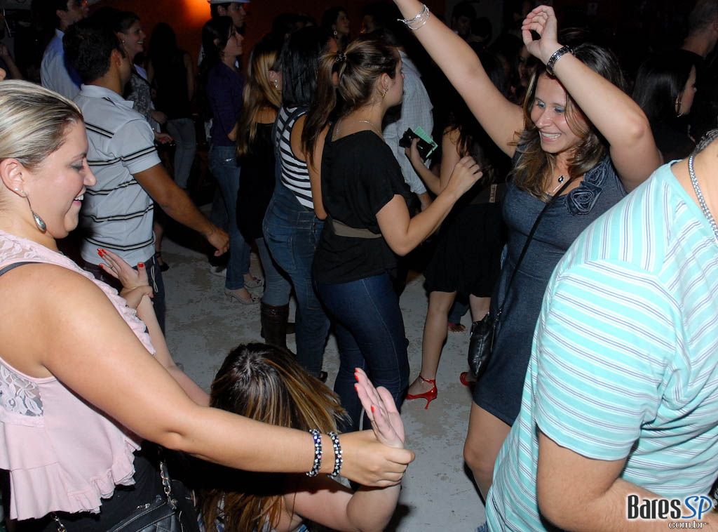 KELLY MOORE E BANDA, DJ RENNÊ E PROF. ZÉ MARIO KELLY MOORE E BANDA, DJ RENNÊ E PROF. ZÉ MARIO