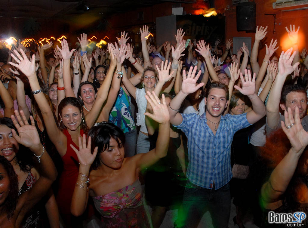 KELLY MOORE E BANDA, DJ RENNÊ E PROF. ZÉ MARIO KELLY MOORE E BANDA, DJ RENNÊ E PROF. ZÉ MARIO