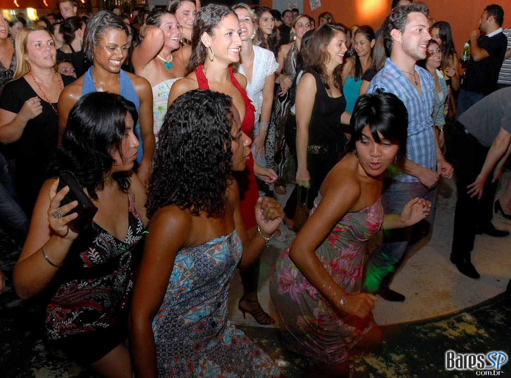 KELLY MOORE E BANDA, DJ RENNÊ E PROF. ZÉ MARIO KELLY MOORE E BANDA, DJ RENNÊ E PROF. ZÉ MARIO