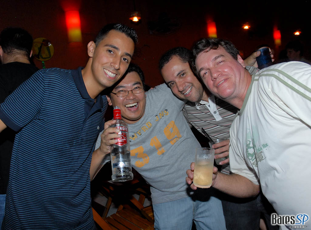 KELLY MOORE E BANDA, DJ RENNÊ E PROF. ZÉ MARIO KELLY MOORE E BANDA, DJ RENNÊ E PROF. ZÉ MARIO