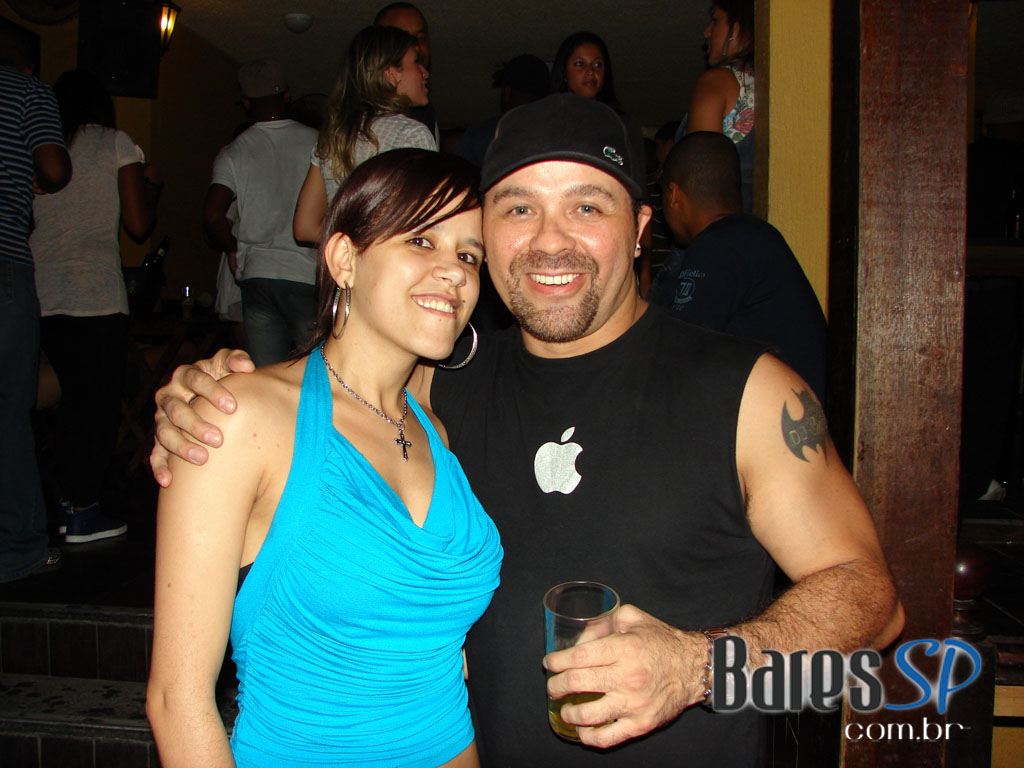 QUARTA-FEIRA VÉSPERA DE FERIADO no Capella Beer QUARTA-FEIRA VÉSPERA DE FERIADO no Capella Beer