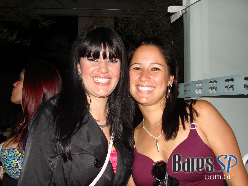 Cinco DJs dividem as pick-ups na Festa Sol y Luna da Pachá Cinco DJs dividem as pick-ups na Festa Sol y Luna da Pachá