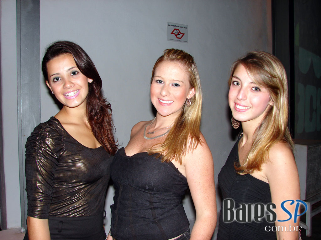 Cinco DJs dividem as pick-ups na Festa Sol y Luna da Pachá Cinco DJs dividem as pick-ups na Festa Sol y Luna da Pachá