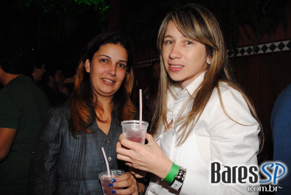 Bar Zé Bonito reabre as portas para o público em novo endereço Bar Zé Bonito reabre as portas para o público em novo endereço